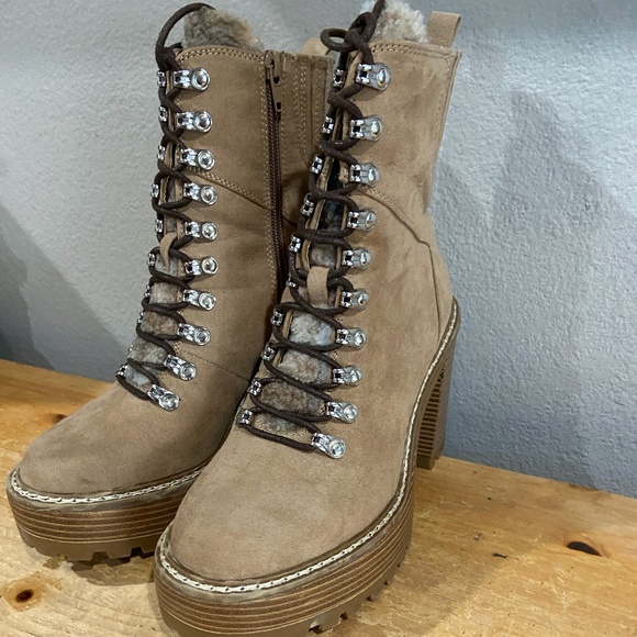 Madden Girl Shoes - NEW Madden Girl Kikki Lace-Up Platform Lug Sole Hiker BOOTS Booties size 7.5